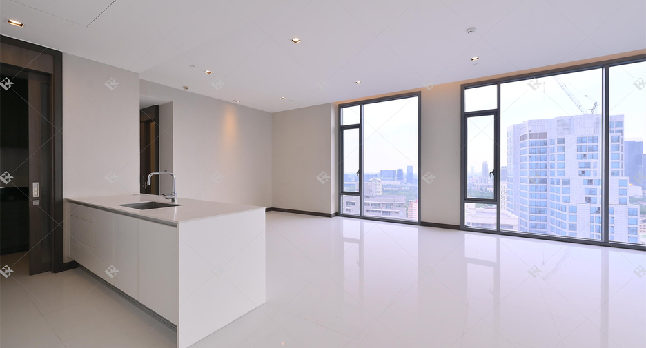 Condo en venta de 3 habitaciones en Khlong Toei, Bangkok