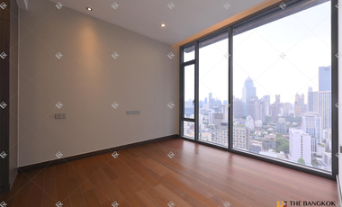 Condo en venta de 3 habitaciones en Khlong Toei, Bangkok