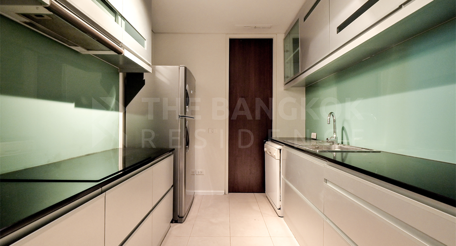 Condo en venta de 2 habitaciones en Khlong Toei, Bangkok