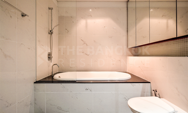 Condo en venta de 2 habitaciones en Khlong Toei, Bangkok