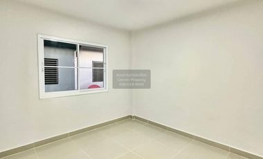 Reihenhaus zum Kauf mit 3 Zimmer in Bang Bua Thong, Nonthaburi