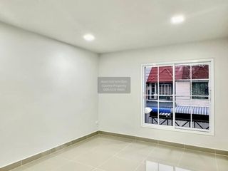 Reihenhaus zum Kauf mit 3 Zimmer in Bang Bua Thong, Nonthaburi