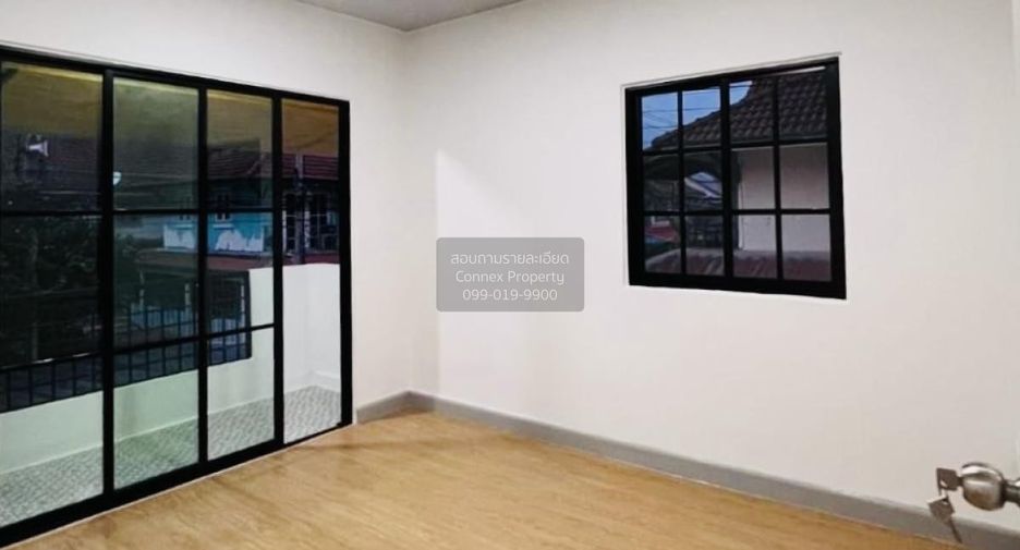 Продажа 3 спальни таунхаус в Khlong Luang, Патумтани
