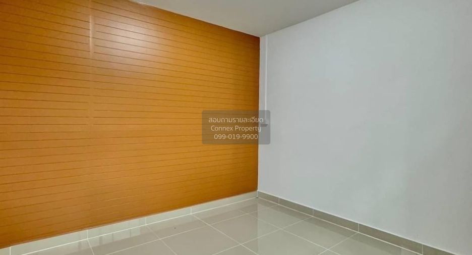 For sale 3 bedrooms townhouse in Sai Noi, Nonthaburi