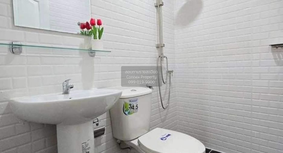 For sale 2 ベッドルーム townhouse in Sai Noi, Nonthaburi