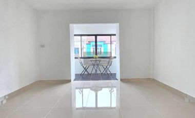 For sale 2 ベッドルーム townhouse in Sai Noi, Nonthaburi