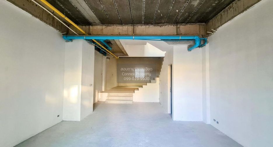 For sale 3 ベッドルーム retail Space in Wang Thonglang, Bangkok