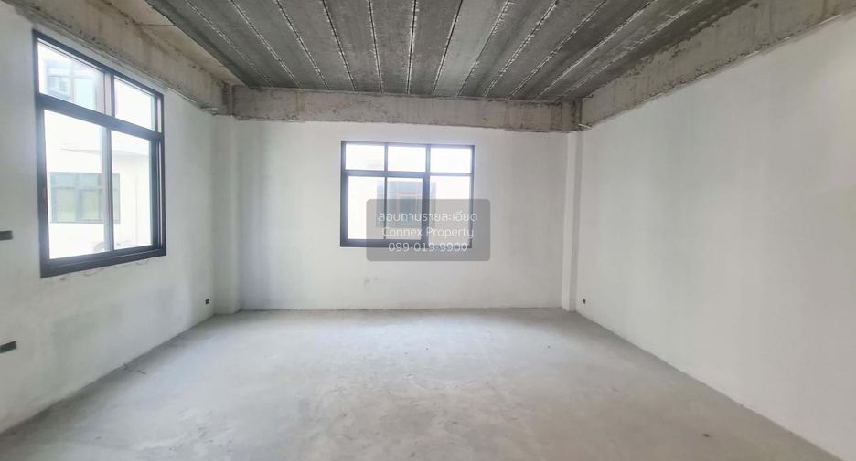 For sale 4 ベッドルーム retail Space in Wang Thonglang, Bangkok