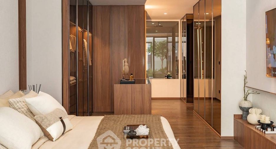 For sale 3 bedrooms condo in Sathon, Bangkok