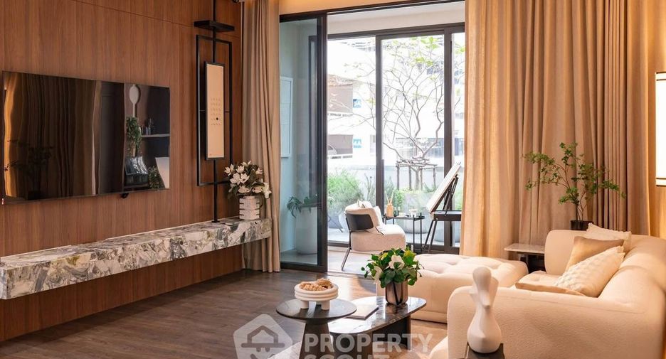 For sale 3 bedrooms condo in Sathon, Bangkok