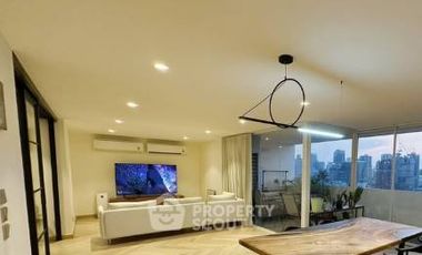 For rent and for sale 2 bedrooms condo in Watthana, Bangkok