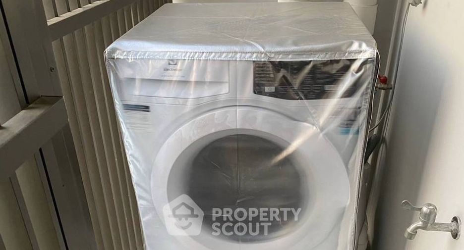 For sale 1 Beds condo in Phaya Thai, Bangkok