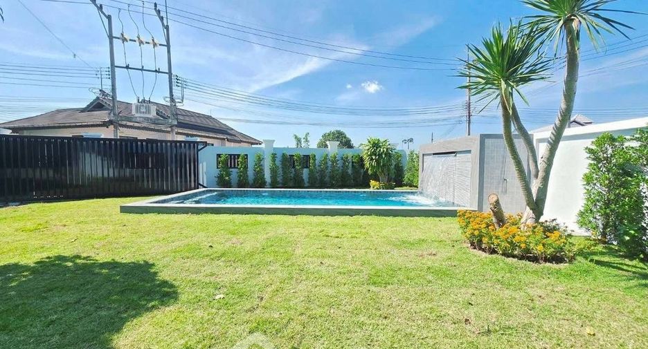 For sale 3 bedrooms villa in Bang Lamung, Chonburi