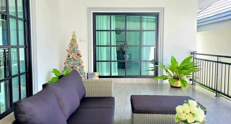 For sale 3 bedrooms villa in Bang Lamung, Chonburi
