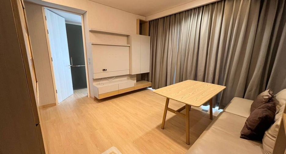 For sale 1 bed condo in Khlong Toei, Bangkok