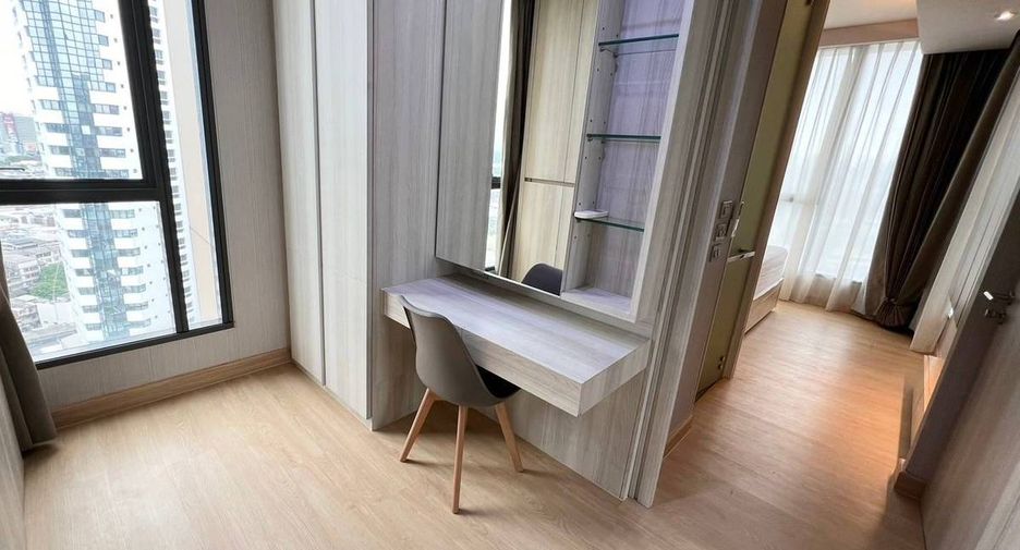 For sale 1 bed condo in Khlong Toei, Bangkok