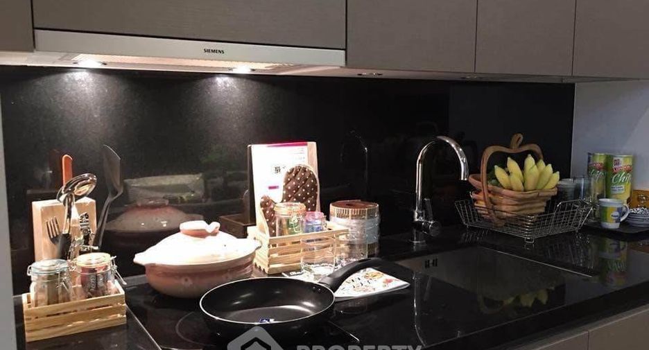 Condo en alquiler de 2 habitaciones en Khlong Toei, Bangkok