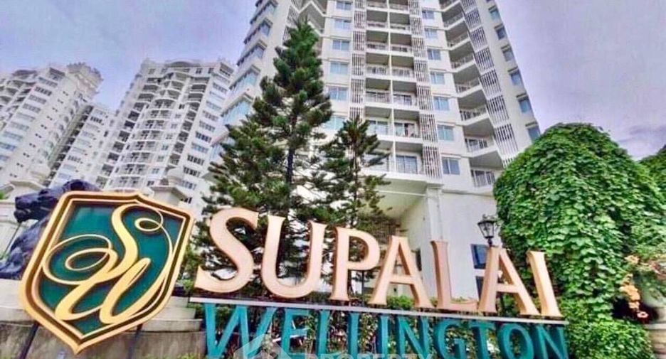 For rent 2 bedrooms condo in Huai Khwang, Bangkok