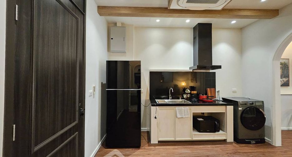 Apartment zur Miete mit 2 Zimmer in Khlong Toei, Bangkok