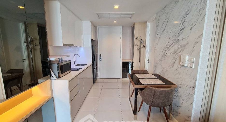 For rent 1 bed condo in Sathon, Bangkok