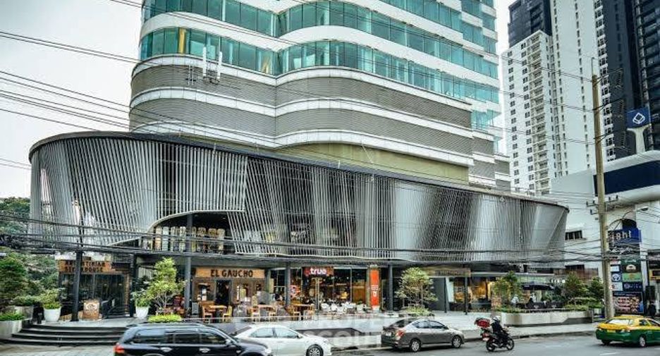 For rent 2 bedrooms condo in Watthana, Bangkok