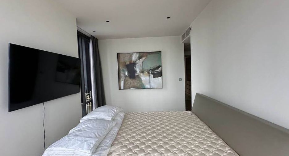 For rent 2 bedrooms condo in Bang Rak, Bangkok