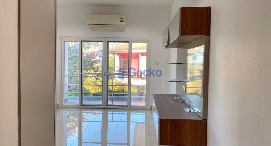 Haus zum Kauf mit 4 Zimmer in Bang Lamung, Chonburi