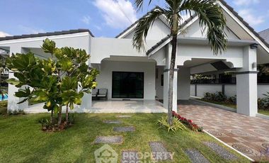 Haus zur Miete mit 5 Zimmer in Bang Lamung, Chonburi