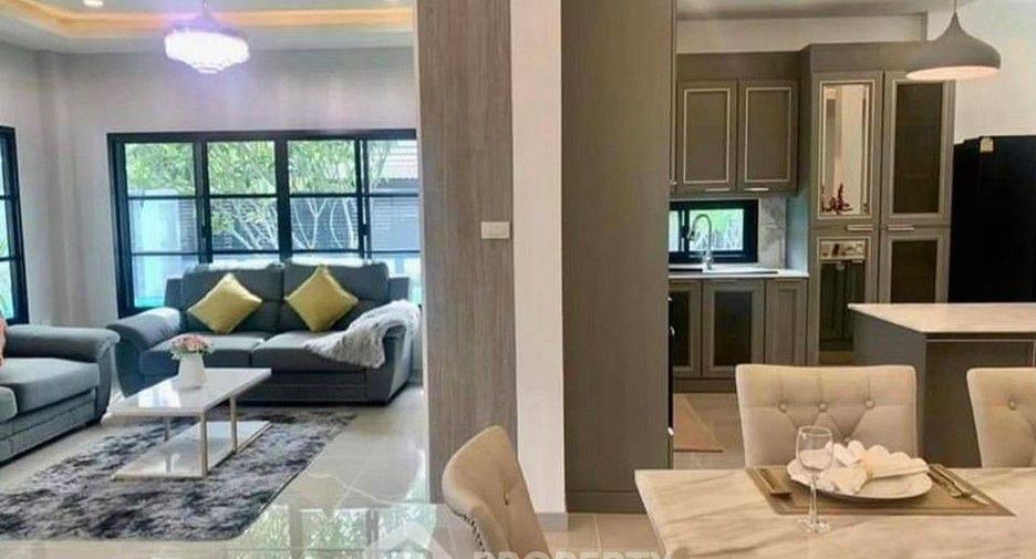 Haus zur Miete mit 5 Zimmer in Bang Lamung, Chonburi