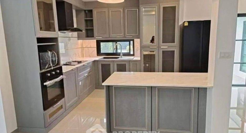Haus zur Miete mit 5 Zimmer in Bang Lamung, Chonburi