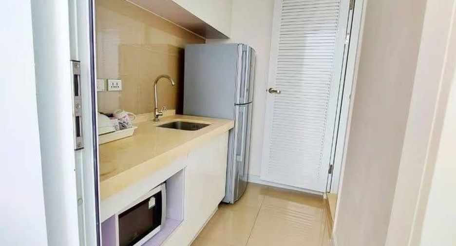 For rent 1 bed condo in Huai Khwang, Bangkok