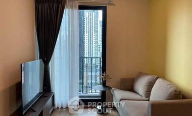 For rent 2 bedrooms condo in Huai Khwang, Bangkok