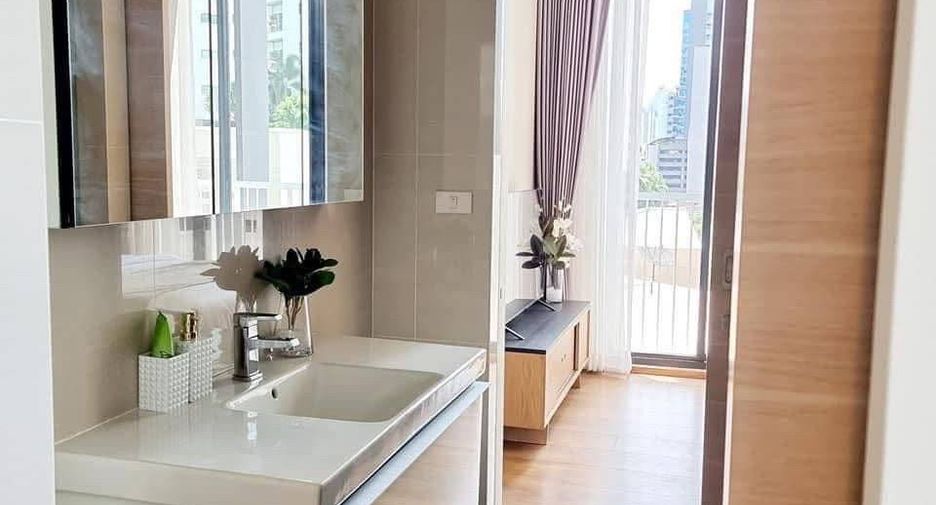 Condo en alquiler de 2 habitaciones en Khlong Toei, Bangkok