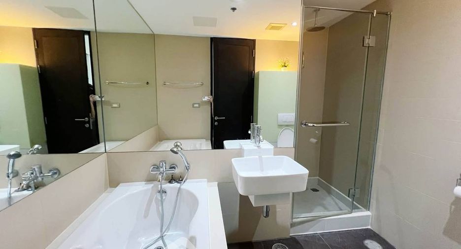 For rent 1 bed condo in Watthana, Bangkok
