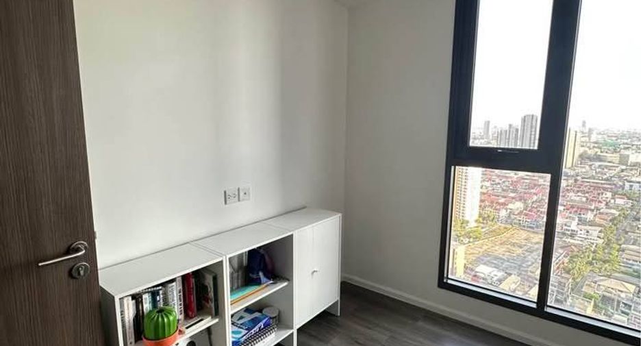 For rent 2 bedrooms condo in Bang Na, Bangkok