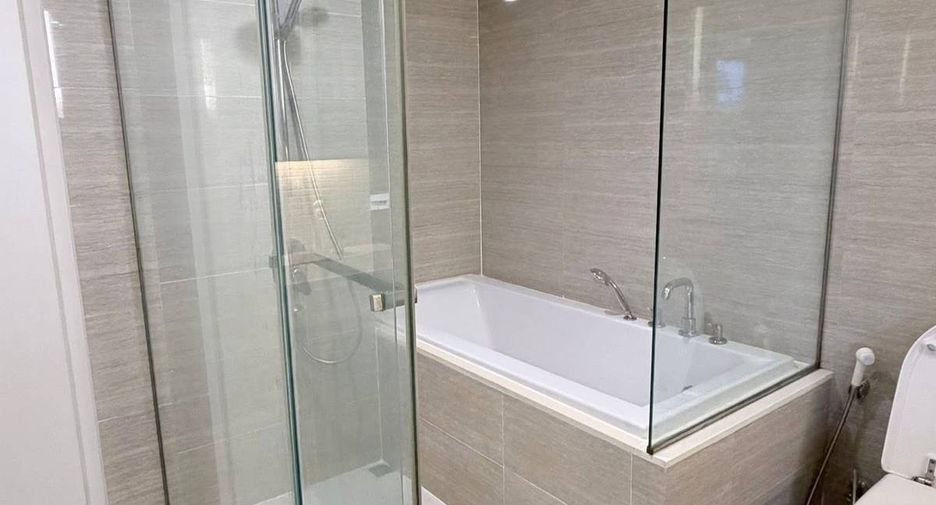 Condo en alquiler de 1 habitaciones en Khlong Toei, Bangkok