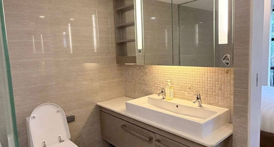 Condo en alquiler de 1 habitaciones en Khlong Toei, Bangkok