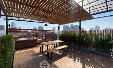 Haus zur Miete mit 4 Zimmer in Watthana, Bangkok