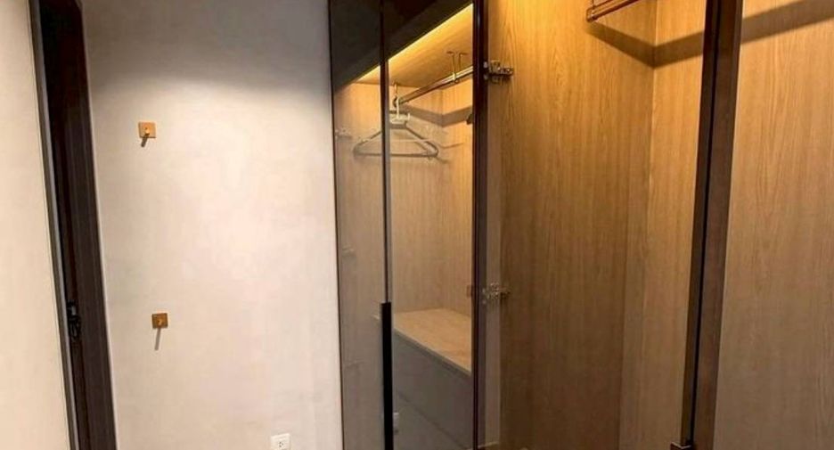 Condo en alquiler de 1 habitaciones en Bang Rak, Bangkok