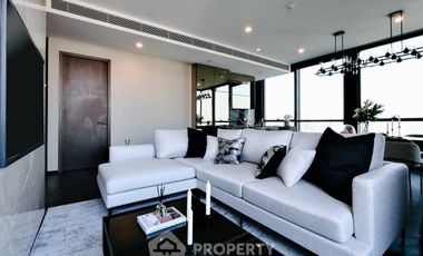 Condo en alquiler de 3 habitaciones en Khlong Toei, Bangkok