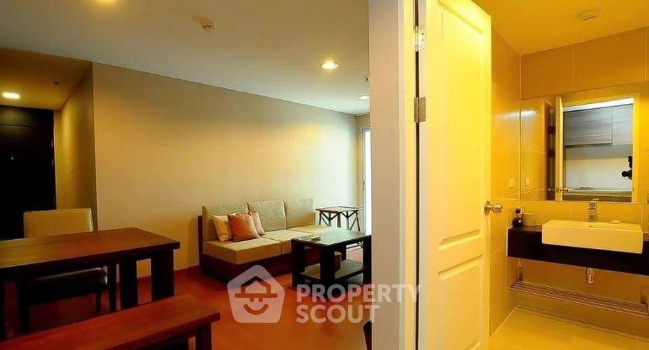 Wohnung zur Miete mit 1 Zimmer in Huai Khwang, Bangkok