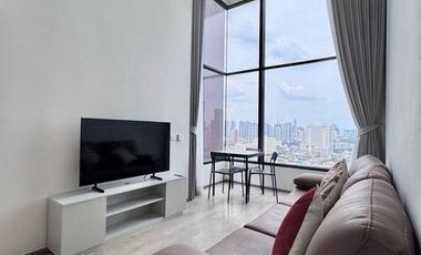 出租 2 卧室 公寓 在 Huai Khwang, 曼谷