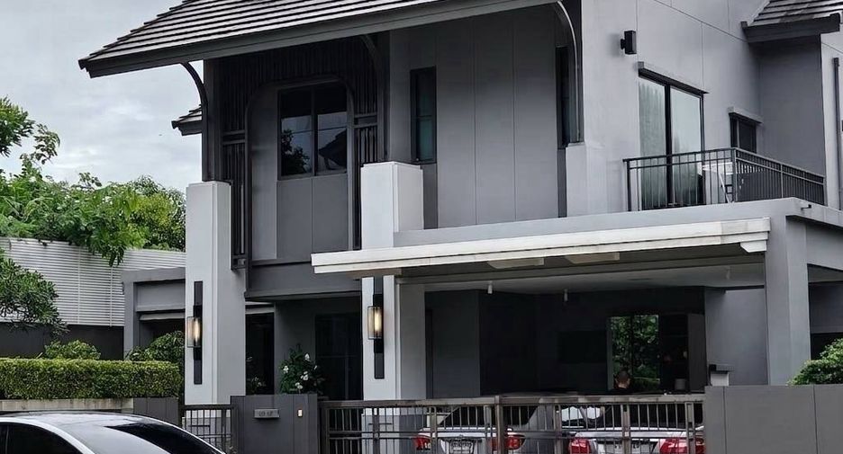 For rent 4 bedrooms house in Bangkok Noi, Bangkok