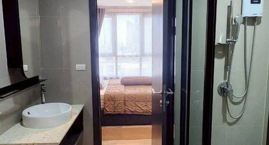 For rent 1 Beds condo in Huai Khwang, Bangkok