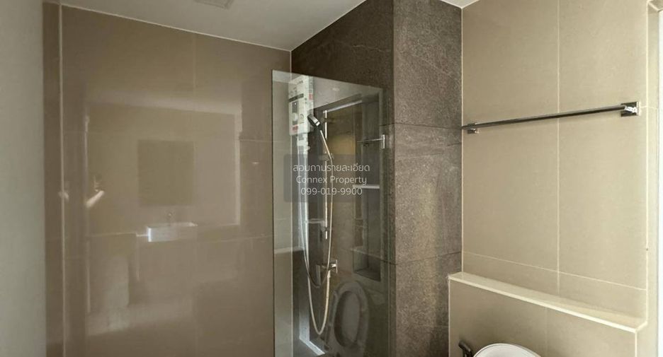 For rent 2 ベッドルーム condo in Phra Khanong, Bangkok