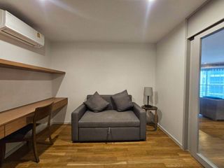 For rent 4 bedrooms condo in Yan Nawa, Bangkok