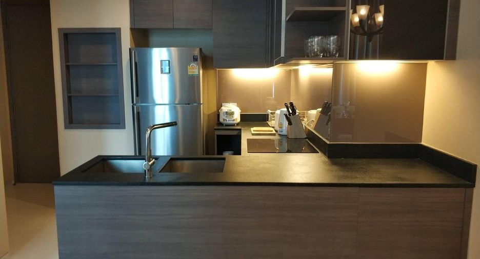 For rent 2 bedrooms condo in Khlong Toei, Bangkok