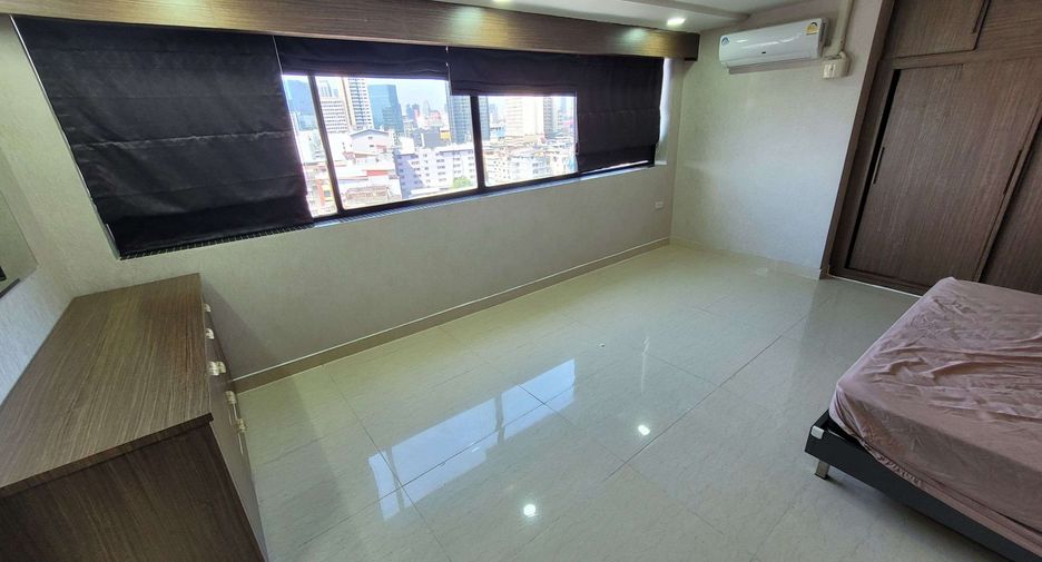 For rent 3 ベッドルーム condo in Khlong Toei, Bangkok