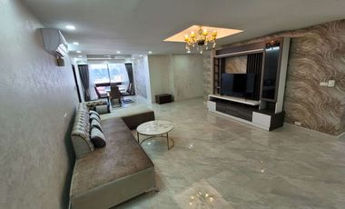 For rent 3 ベッドルーム condo in Khlong Toei, Bangkok