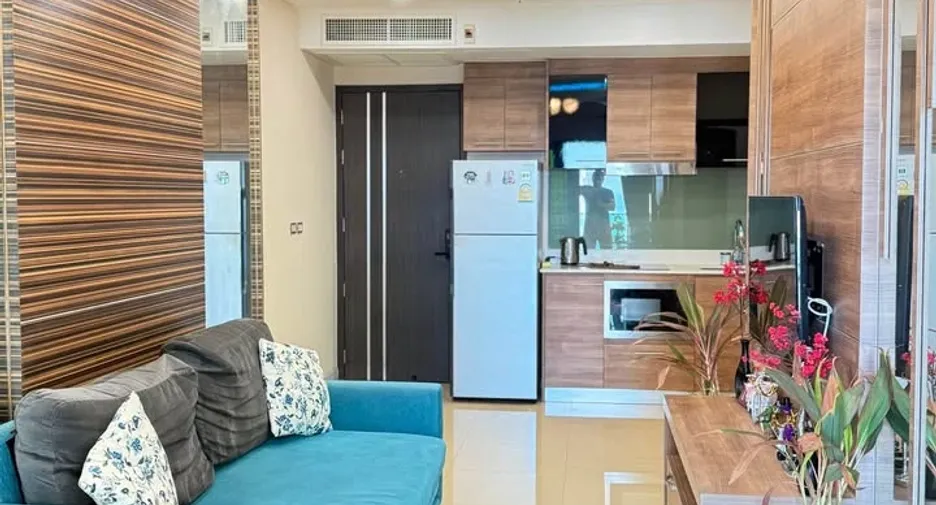 For sale 2 bedrooms condo in Jomtien, Pattaya